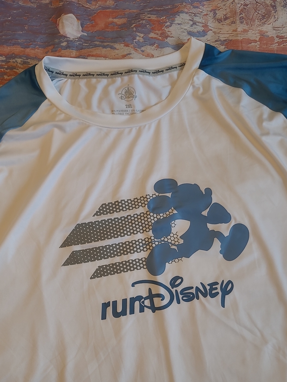 New .. Run Disney .. 2XL